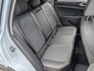 2025 Volkswagen Taos SE Black