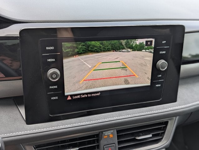 2025 Volkswagen Taos SE Black