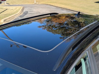 2025 Volkswagen Taos SE Black