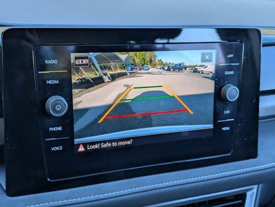 2025 Volkswagen Taos SE Black