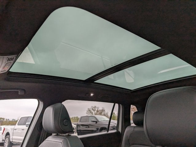 2024 Volkswagen Tiguan SEL R-Line