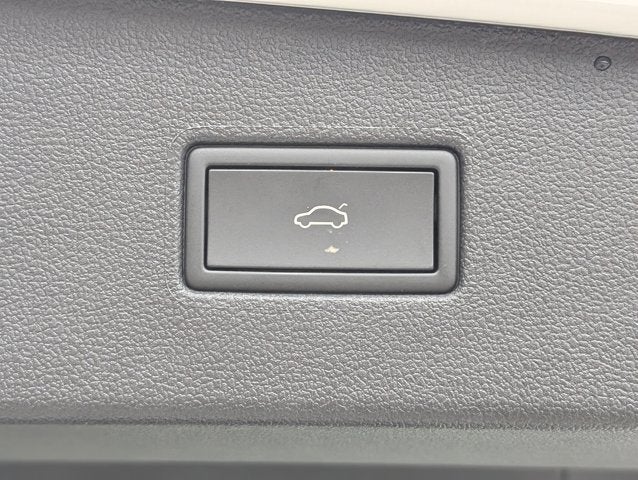 2024 Volkswagen Tiguan SEL R-Line