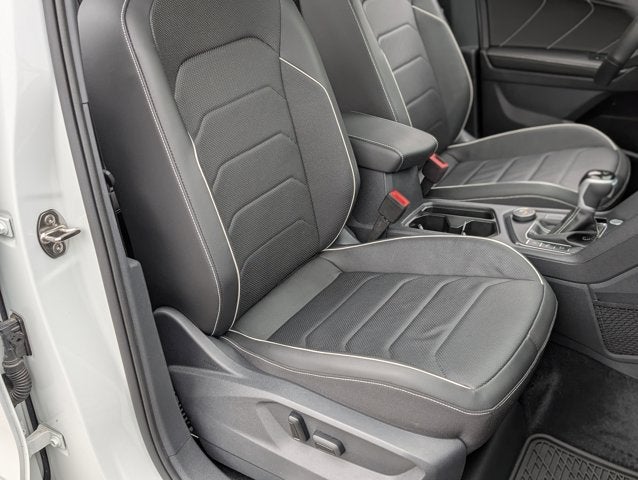 2024 Volkswagen Tiguan SEL R-Line