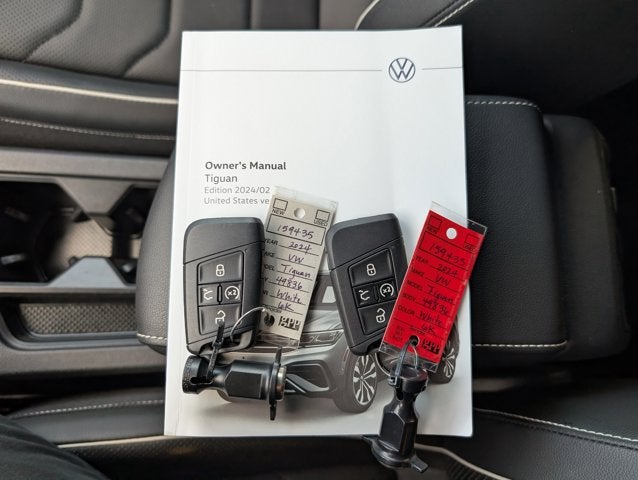 2024 Volkswagen Tiguan SEL R-Line