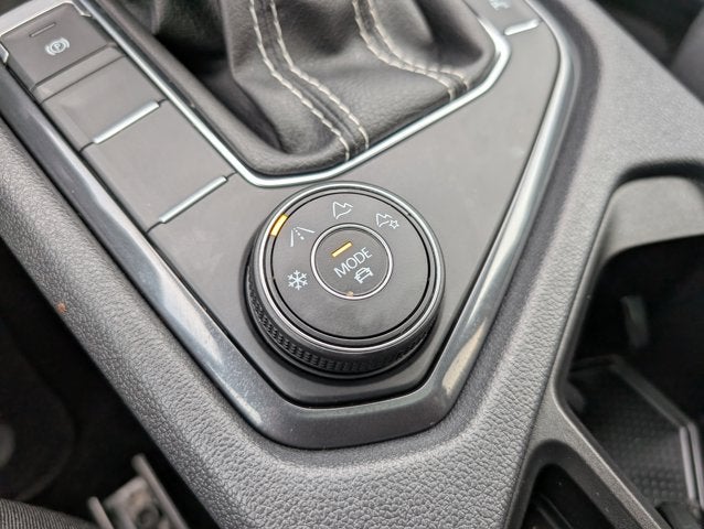 2024 Volkswagen Tiguan SEL R-Line