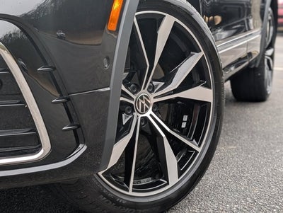 2024 Volkswagen Tiguan SEL R-Line