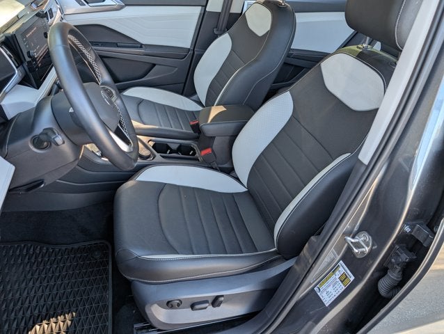 2025 Volkswagen Taos SEL