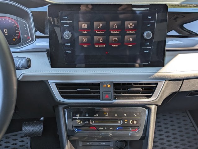 2025 Volkswagen Taos SEL