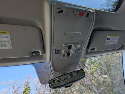 2025 Volkswagen Taos SEL