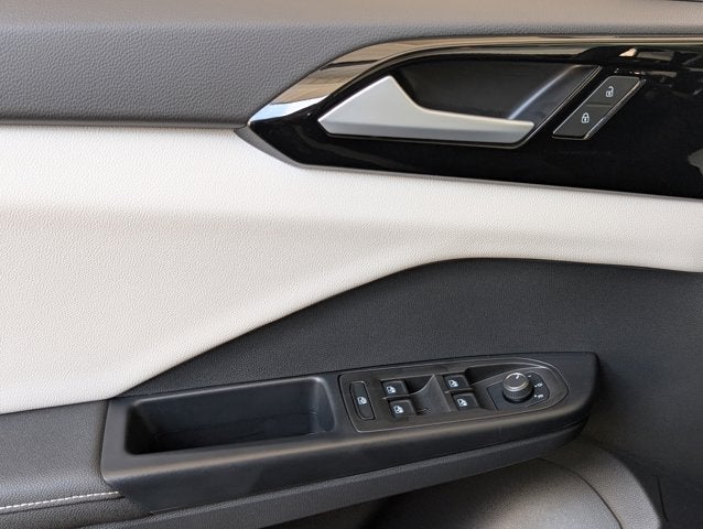 2025 Volkswagen Taos S