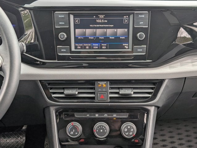 2024 Volkswagen Taos S