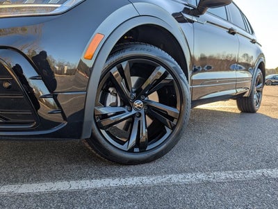 2024 Volkswagen Tiguan SE R-Line Black