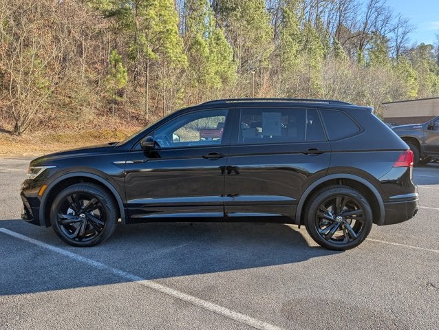 2024 Volkswagen Tiguan SE R-Line Black