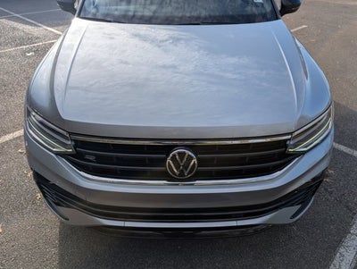 2023 Volkswagen Tiguan SE R-Line Black