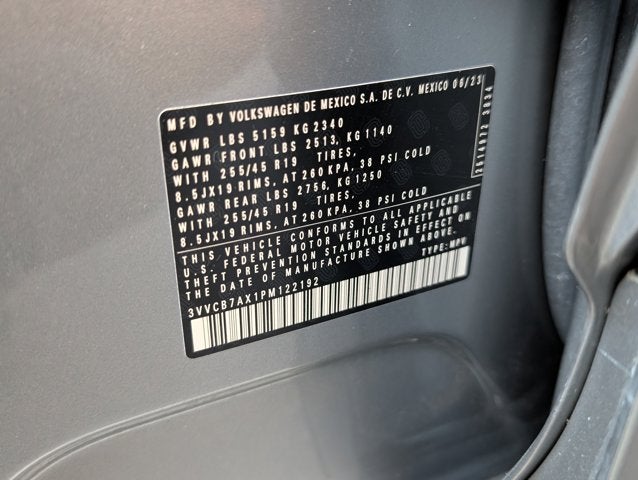 2023 Volkswagen Tiguan SE R-Line Black