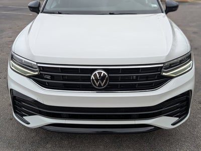 2023 Volkswagen Tiguan SE R-Line Black