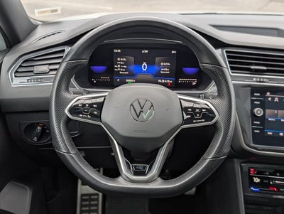 2023 Volkswagen Tiguan SE R-Line Black