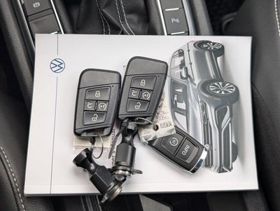 2023 Volkswagen Tiguan SE R-Line Black