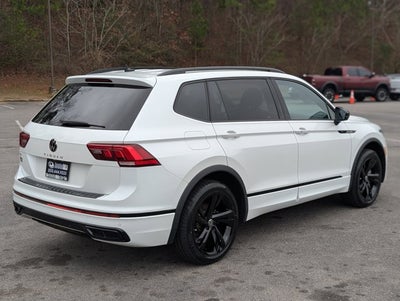 2023 Volkswagen Tiguan SE R-Line Black