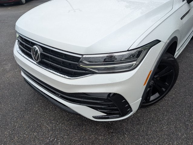 2024 Volkswagen Tiguan SE R-Line Black
