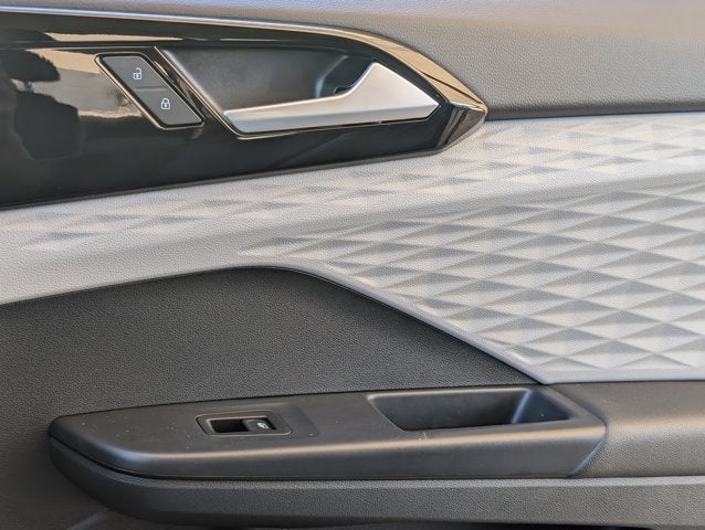 2023 Volkswagen Taos S