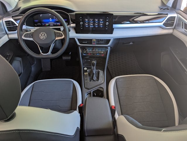 2025 Volkswagen Taos SE