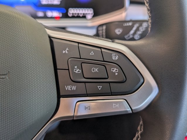 2025 Volkswagen Taos SE