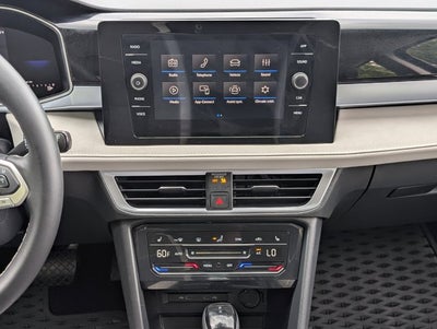 2025 Volkswagen Taos SE