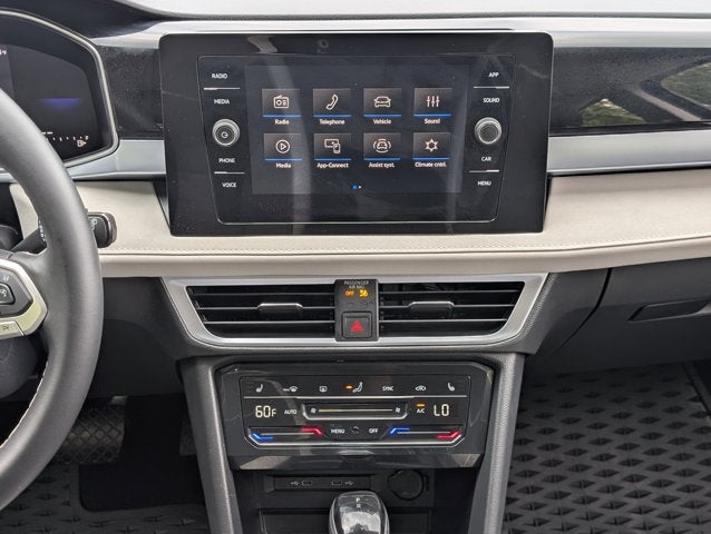2025 Volkswagen Taos SE