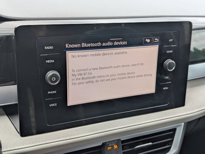 2025 Volkswagen Taos SE