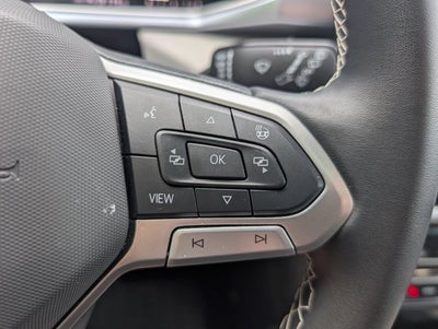 2025 Volkswagen Taos SE