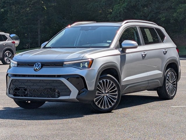 2025 Volkswagen Taos SE