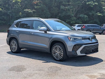 2025 Volkswagen Taos SE