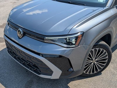 2025 Volkswagen Taos SE