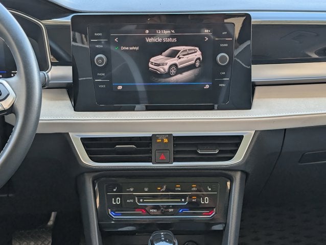 2025 Volkswagen Taos SE