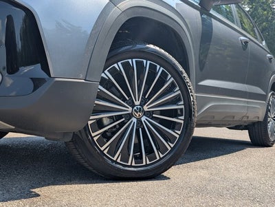 2025 Volkswagen Taos SE