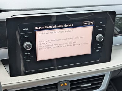 2025 Volkswagen Taos SE