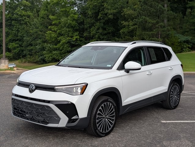 2025 Volkswagen Taos SE