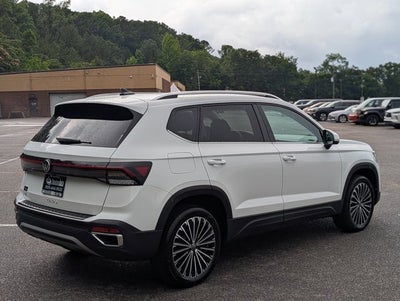 2025 Volkswagen Taos SE