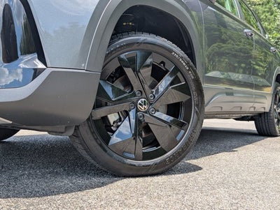 2025 Volkswagen Taos SE