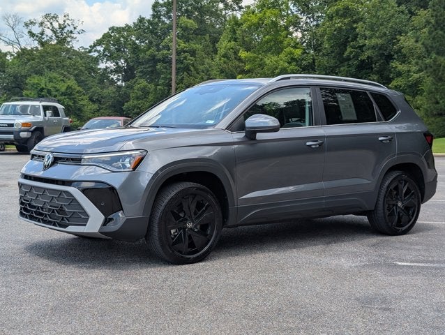 2025 Volkswagen Taos SE