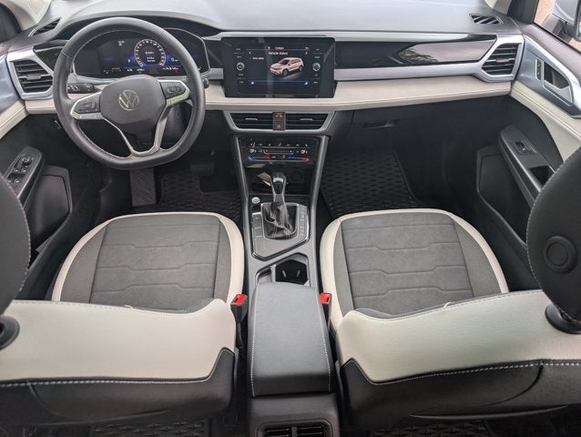 2025 Volkswagen Taos SE