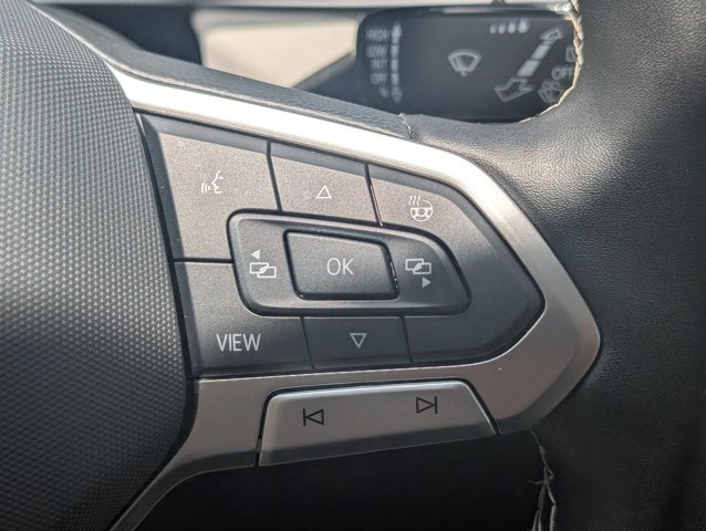 2025 Volkswagen Taos SE