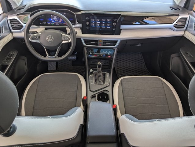 2025 Volkswagen Taos SE