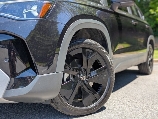 2025 Volkswagen Taos SE