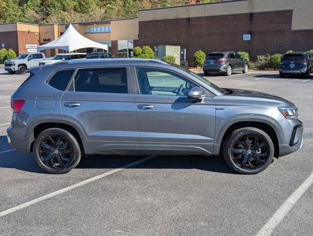 2024 Volkswagen Taos SE