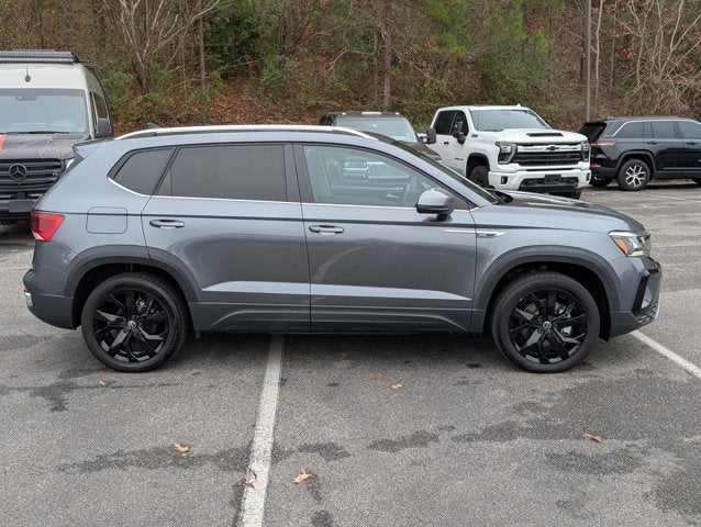 2024 Volkswagen Taos SE