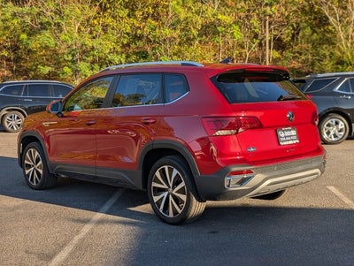 2024 Volkswagen Taos SE