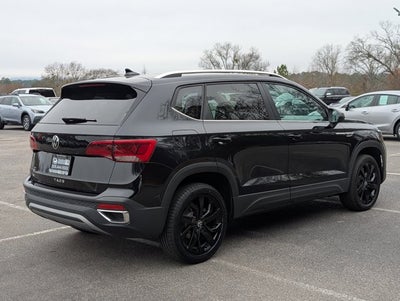 2024 Volkswagen Taos SE