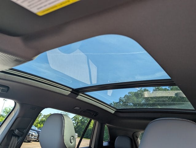 2025 Volkswagen Tiguan SE R-Line Black